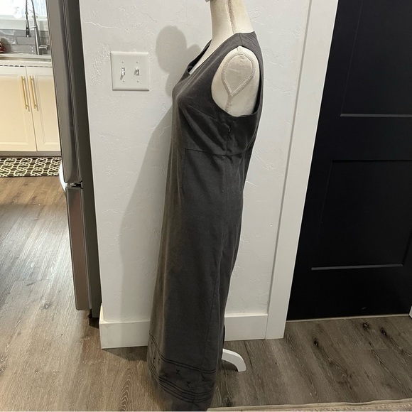 Eddie Bauer Gray Sleeveless VNeck Flannel Embroidered Maxi Dress Small - Picture 3 of 14